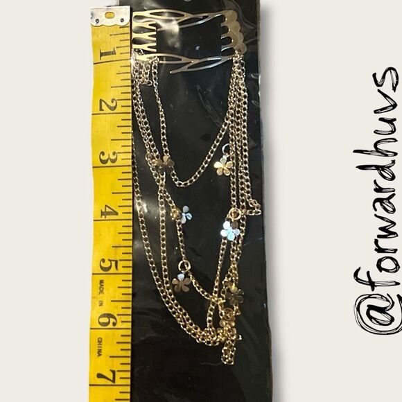 Bundle Sale 3 for $15 | Hair Fashion Hair Clips With Chains & Floral Charms - Picture 5 of 8